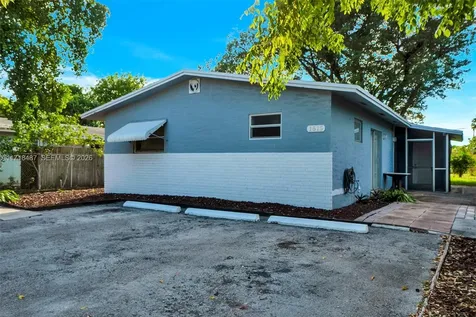 1515 NW 2nd Avenue Fort Lauderdale FL 33311