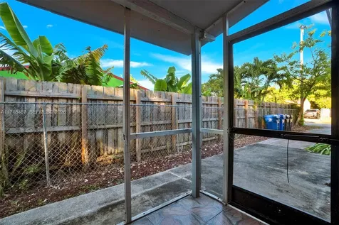 1515 NW 2nd Avenue Fort Lauderdale FL 33311