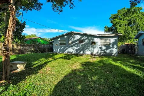 1515 NW 2nd Avenue Fort Lauderdale FL 33311
