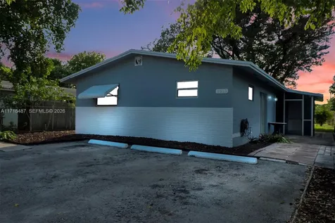 1515 NW 2nd Avenue Fort Lauderdale FL 33311