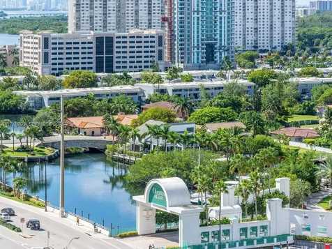 16699 Collins Avenue Sunny Isles Beach FL 33160
