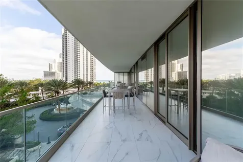 18975 Collins Avenue Sunny Isles Beach FL 33160