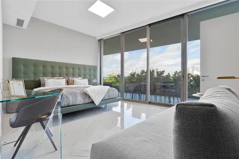 18975 Collins Avenue Sunny Isles Beach FL 33160