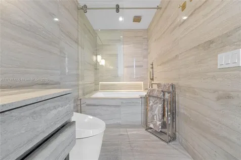 18975 Collins Avenue Sunny Isles Beach FL 33160