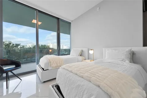 18975 Collins Avenue Sunny Isles Beach FL 33160
