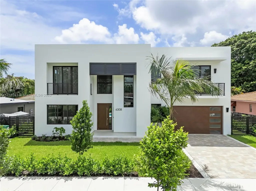 6308 SW 26th Street Miami FL 33155