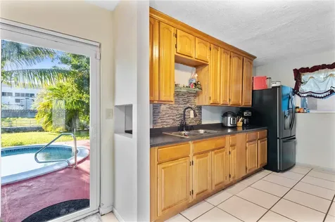 1281 NW 63rd Avenue Sunrise FL 33313