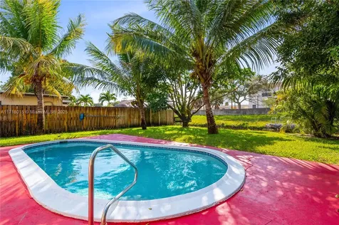 1281 NW 63rd Avenue Sunrise FL 33313