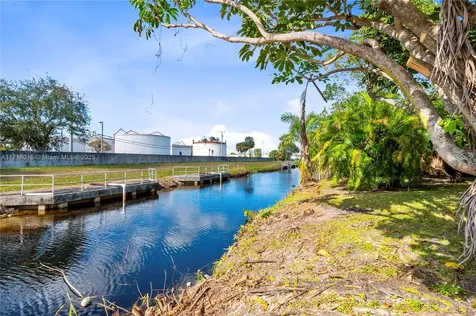 1281 NW 63rd Avenue Sunrise FL 33313