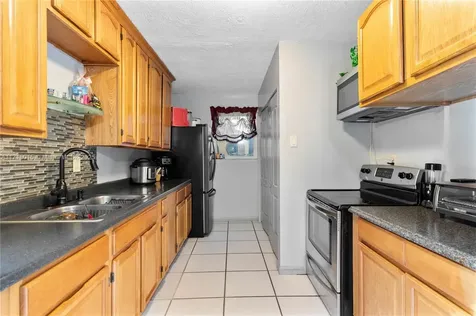 1281 NW 63rd Avenue Sunrise FL 33313