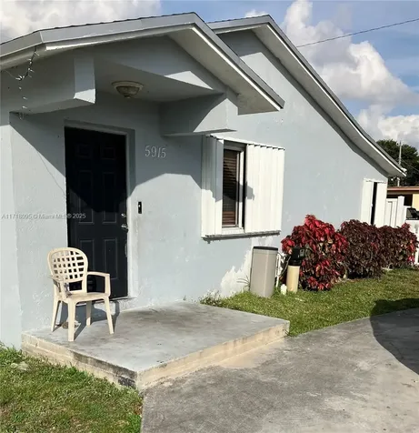 5915 Mayo Street Hollywood FL 33023