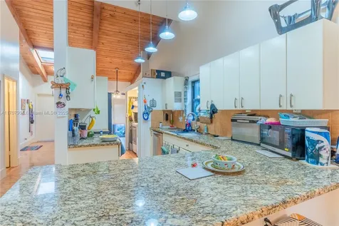 2617 S Parkview Drive Hallandale Beach FL 33009