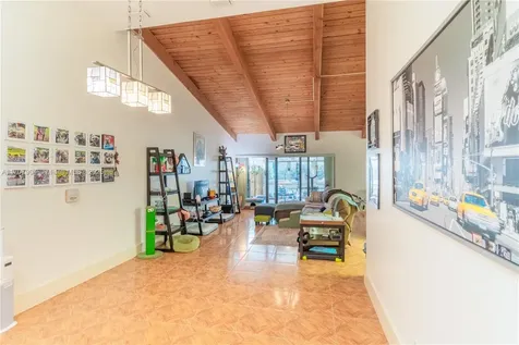 2617 S Parkview Drive Hallandale Beach FL 33009