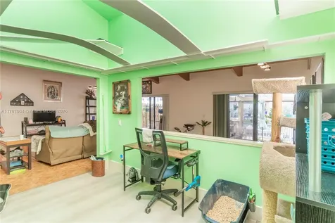 2617 S Parkview Drive Hallandale Beach FL 33009