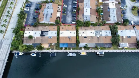 2617 S Parkview Drive Hallandale Beach FL 33009