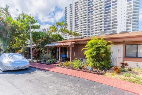 2617 S Parkview Drive Hallandale Beach FL 33009
