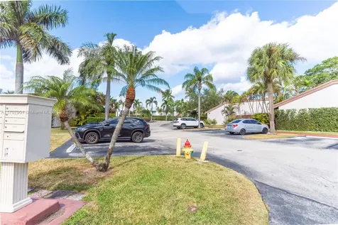 2617 S Parkview Drive Hallandale Beach FL 33009