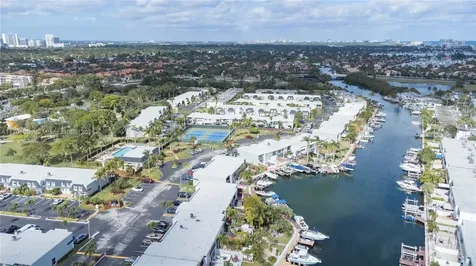 2617 S Parkview Drive Hallandale Beach FL 33009