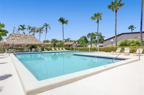 2617 S Parkview Drive Hallandale Beach FL 33009