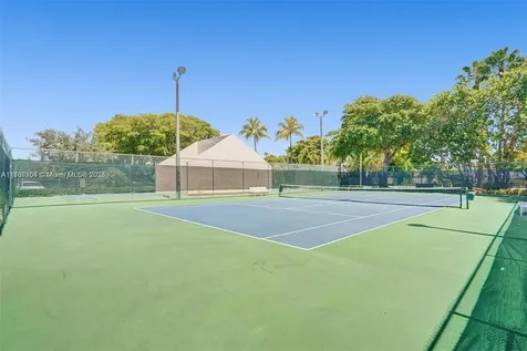 2617 S Parkview Drive Hallandale Beach FL 33009