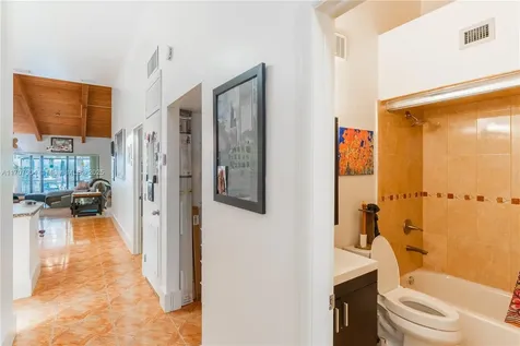 2617 S Parkview Drive Hallandale Beach FL 33009
