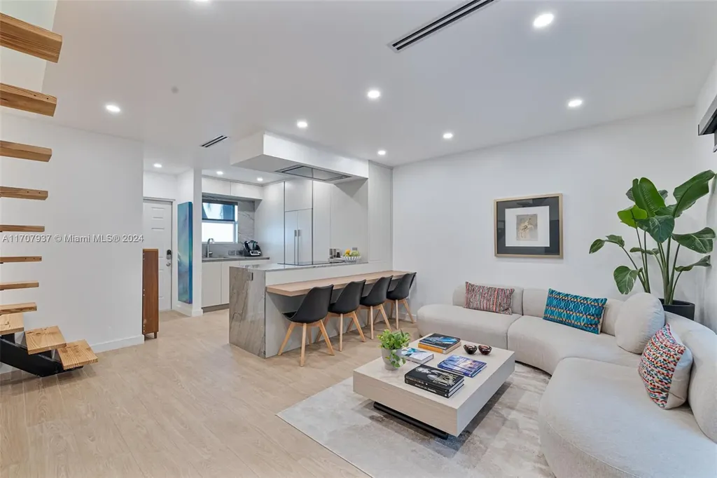 798 Crandon Boulevard Key Biscayne FL 33149