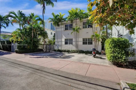 1622 Bay Road Miami Beach FL 33139