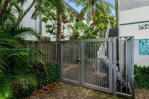 1622 Bay Road Miami Beach FL 33139