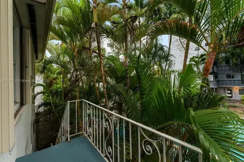 1622 Bay Road Miami Beach FL 33139