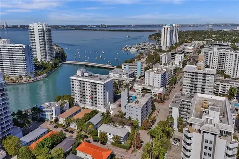 1622 Bay Road Miami Beach FL 33139