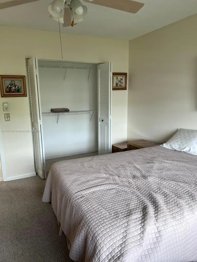 324 Fanshaw H Boca Raton FL 33434