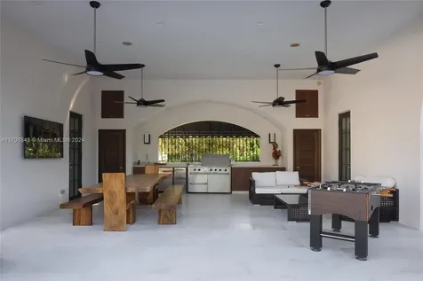 12100 SW 60th Court Pinecrest FL 33156