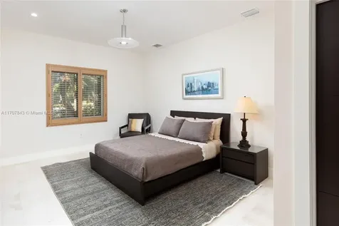 12100 SW 60th Court Pinecrest FL 33156