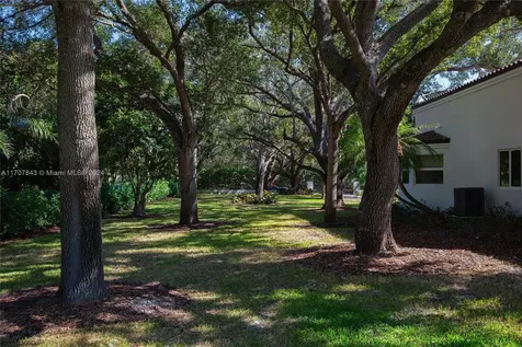 12100 SW 60th Court Pinecrest FL 33156