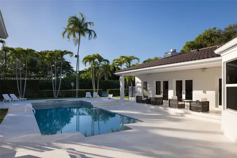 12100 SW 60th Court Pinecrest FL 33156