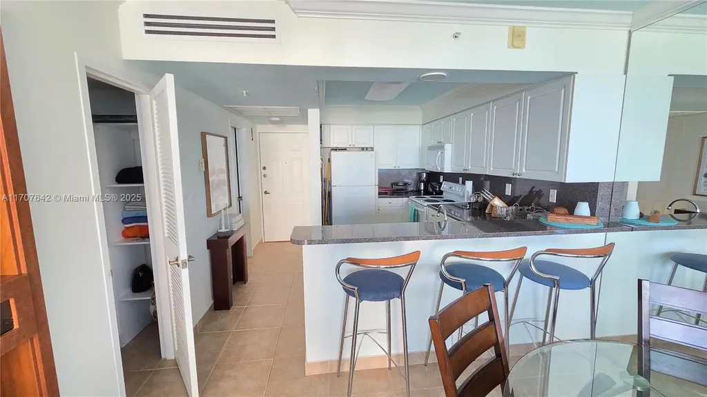 2501 S Ocean Drive Hollywood FL 33019