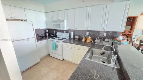 2501 S Ocean Drive Hollywood FL 33019
