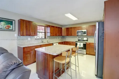 2600 SW 99th Avenue Miami FL 33165