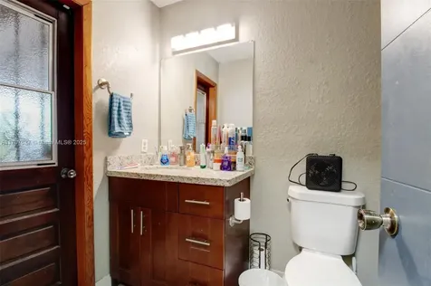 2600 SW 99th Avenue Miami FL 33165