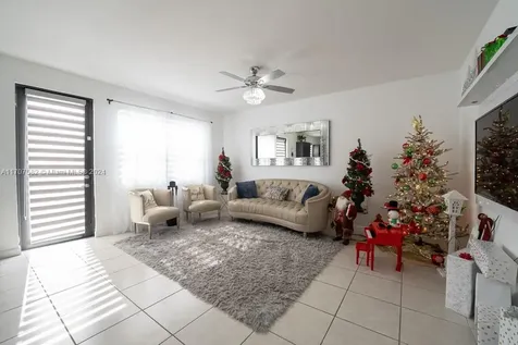 2492 SE 3rd Street Homestead FL 33033