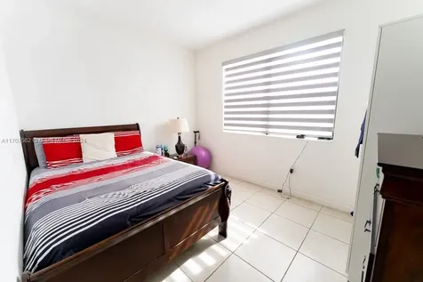 2492 SE 3rd Street Homestead FL 33033