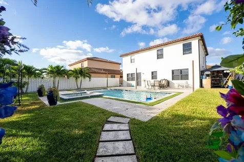 2492 SE 3rd Street Homestead FL 33033