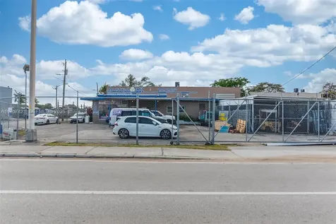 3200 NW South River Drive Miami FL 33142