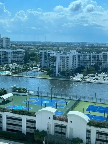2501 S Ocean Drive Hollywood FL 33019
