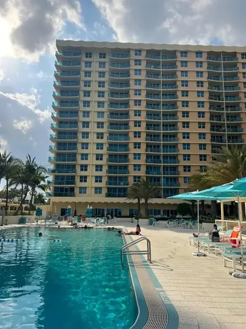 2501 S Ocean Drive Hollywood FL 33019