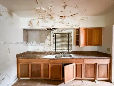 1770 NW 55th Terrace Miami FL 33142