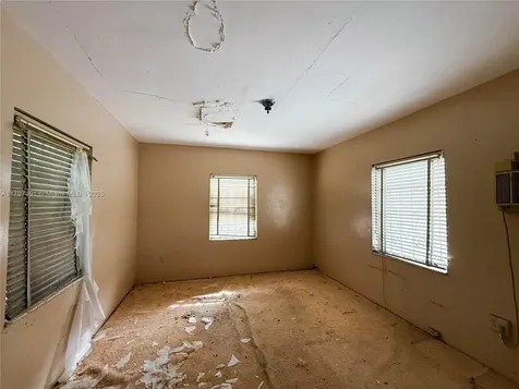 1770 NW 55th Terrace Miami FL 33142