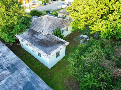1770 NW 55th Terrace Miami FL 33142