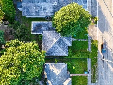1770 NW 55th Terrace Miami FL 33142
