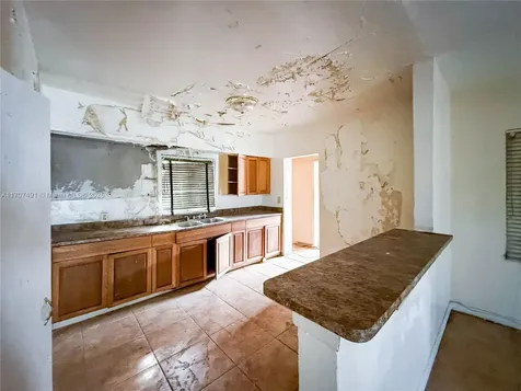 1770 NW 55th Terrace Miami FL 33142